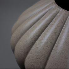 Last inn bildet i galleriviseren Evelin Vase Medium - Brown
