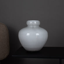 Last inn bildet i galleriviseren Matteo Vase - Cloudy Grey
